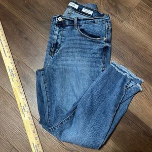 Womens Kensie Size 10 The Effortless Skinny Crop Stretch distressed inseam 25”